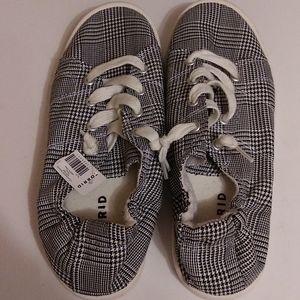 NWT Torrid Black and White Houndstooth Riley Sz 8W